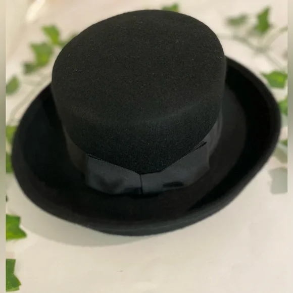 Accessories | Tina Too 10 Wool Black Felt Bollman Hat With  display picture 1